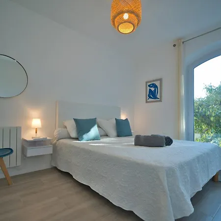 06q - Beautiful Provencal With Swimming Pool Biot